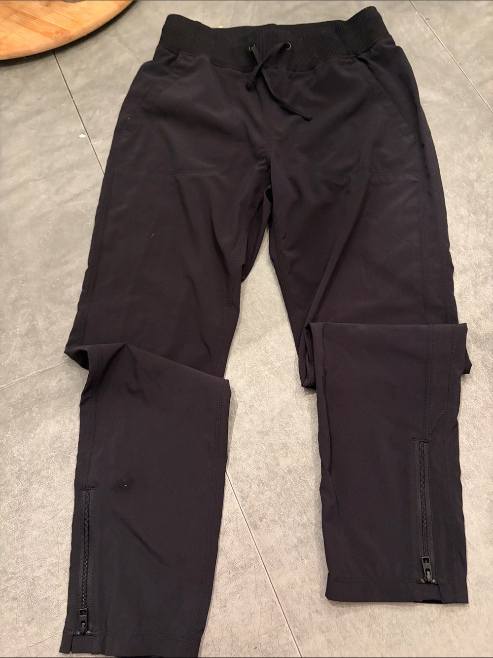 Athleta Black Men's Jogger Sweatpants with Ankle Zips